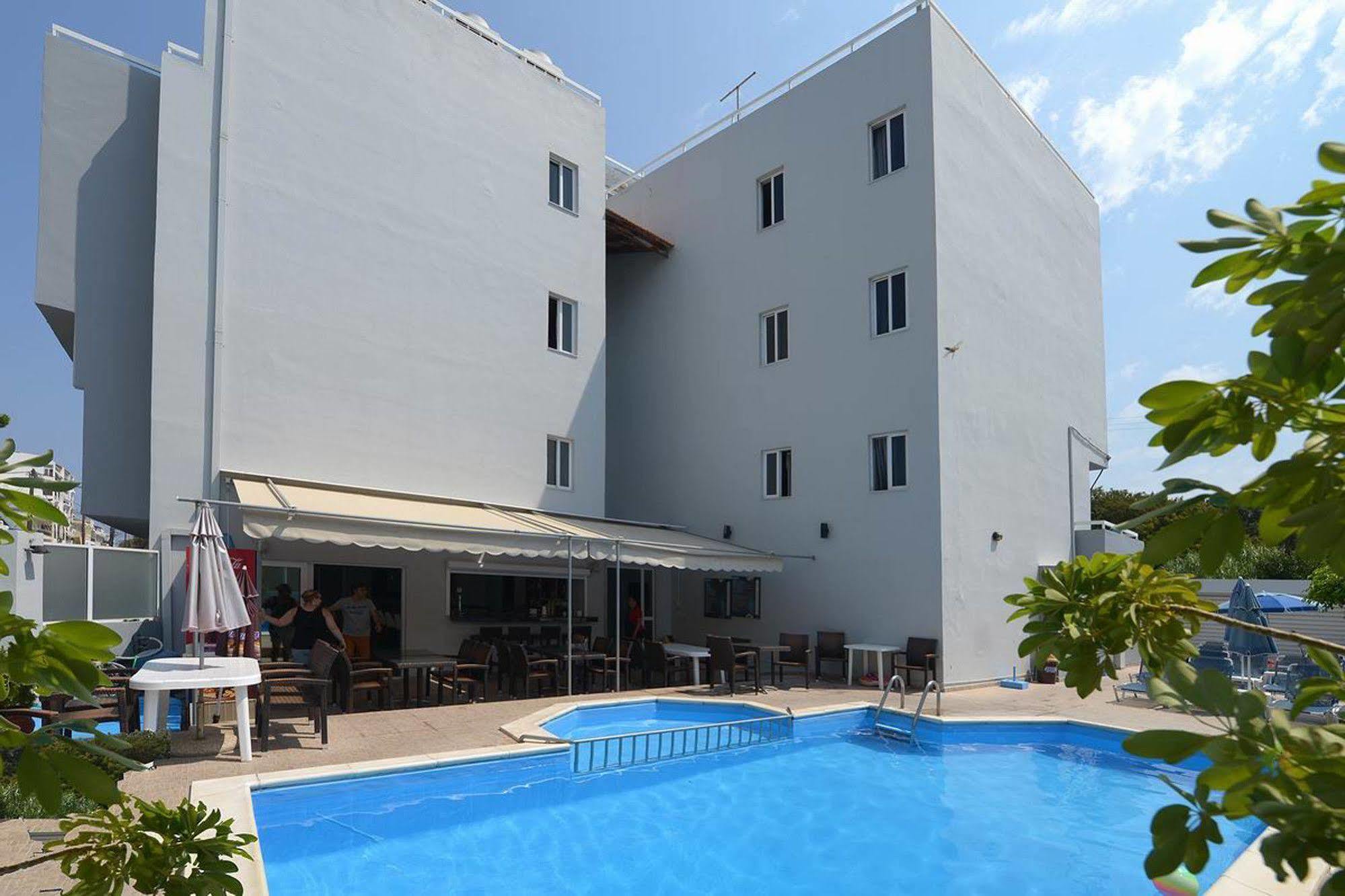 Ialysos City Hotel 3*